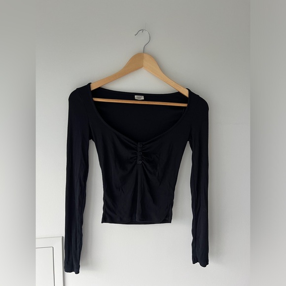 Aritzia Sunday Best Black Long-sleeve Hank Henley Top - Picture 1 of 3